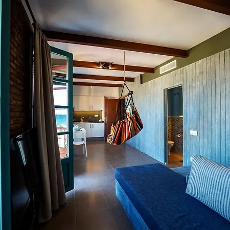 With Sea Views Apartman *